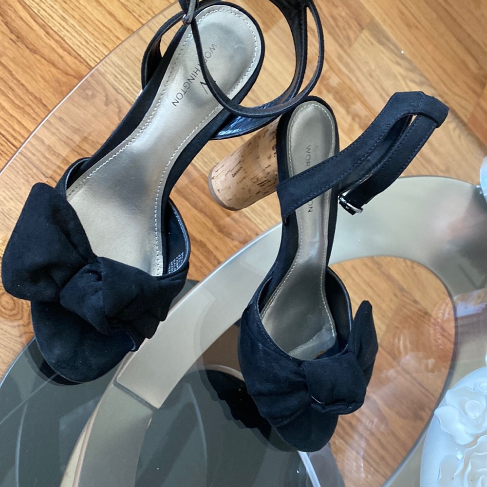 Women shoe size 6
